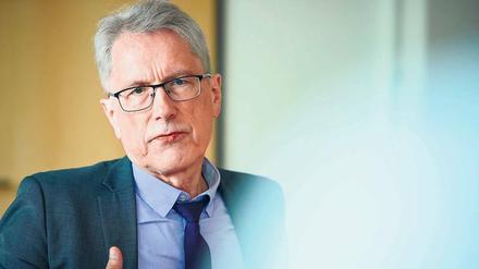 Auf Linie. Finanzsenator Matthias Kollatz (SPD) stärkt die Gegner der Lehrerverbeamtung in der Koalition. 
