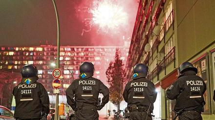 Einsatzkräfte der Berliner Polizei beim Silvestereinsatz am 31. Dezember 2018.