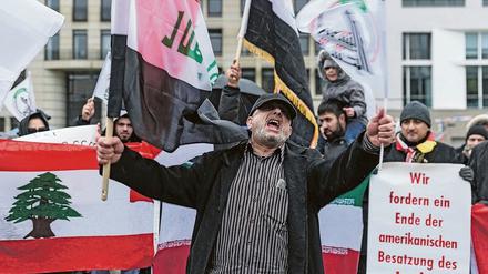Seit der Tötung des iranischen Generals Qasem Soleimani durch die USA gibt es auch in Berlin immer wieder Proteste. 