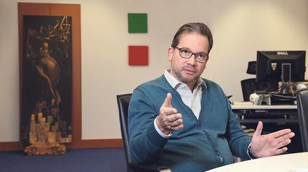 Umweltstaatssekretär Florian Pronold. Gegner wollen seine Ernennung zum Direktor der Bauakademie verhindern.