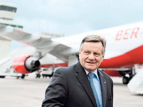 Noch-Flughafenchef. Hartmut Mehdorn hat seinen Rückzug angekündigt. 