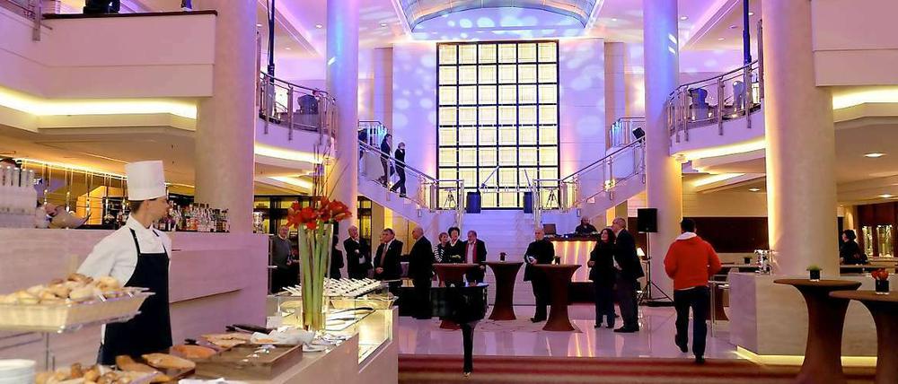 Die Lobby des Hilton Hotels. Der Berlin-Tourismus boomt.