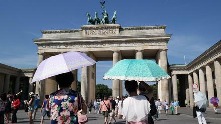 Touristen können in Berlin in rund 23 000 Ferienwohnungen unterkommen. Die meisten davon werden aber illegal angeboten. 