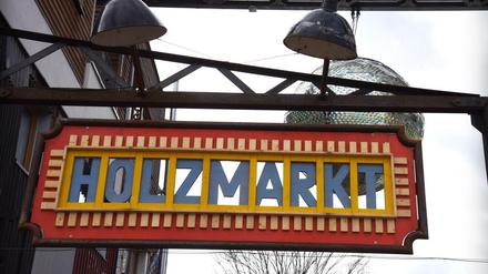 Glitzerkugel und Freiheit: Die Holzmarkt-Genossenschaft plant weiterhin Alternativen zur „Mediaspree“.
