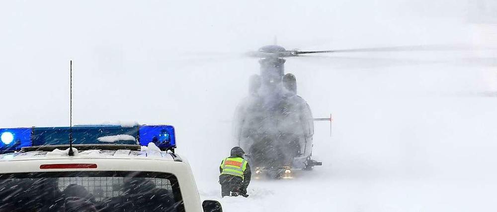 Nicht nur Schneegestöber können für Hubschrauber-Piloten ein massives Sichtproblem auslösen - auch Sand kann tückische Einschränkungen mit sich bringen. 