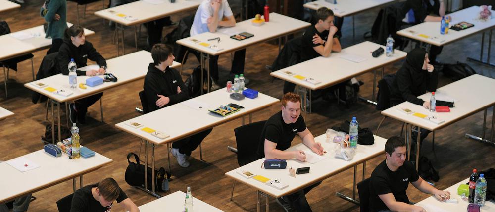 Senat beschlie&szlig;t Gesetzentwurf: Die MSA-Pr&uuml;fungen an Gymnasien in