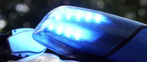 Blaulicht auf Polizeifahrzeug, Symbolbild. 