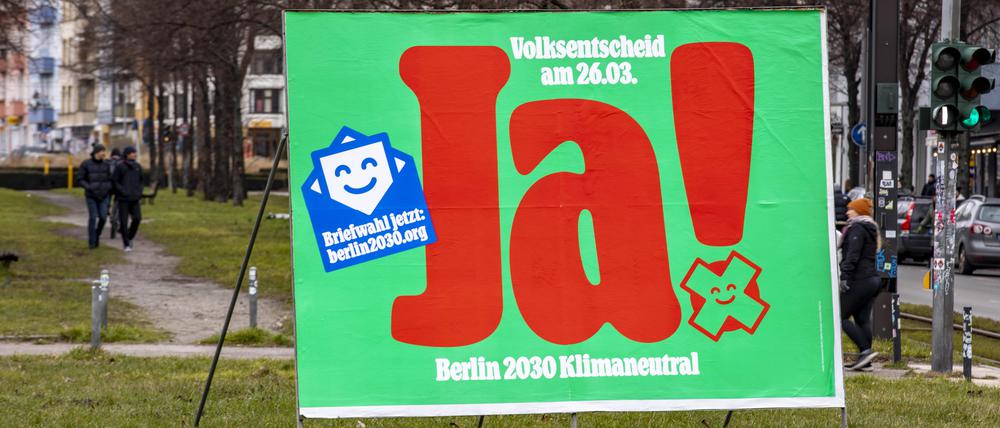 Plakat zum Volksentscheid „Berlin 2030 Klimaneutral“.