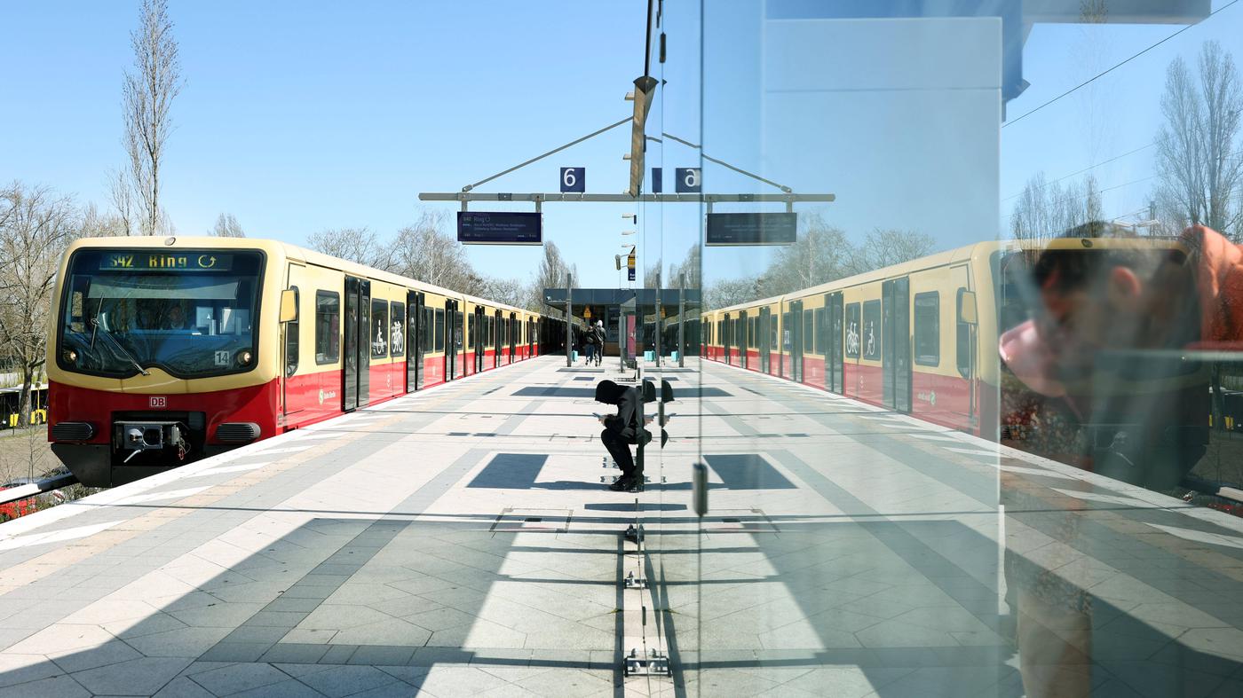 Auch Berliner Ringbahn betroffen: ICE wegen Unfall am Bahnhof Jungfernheide geräumt