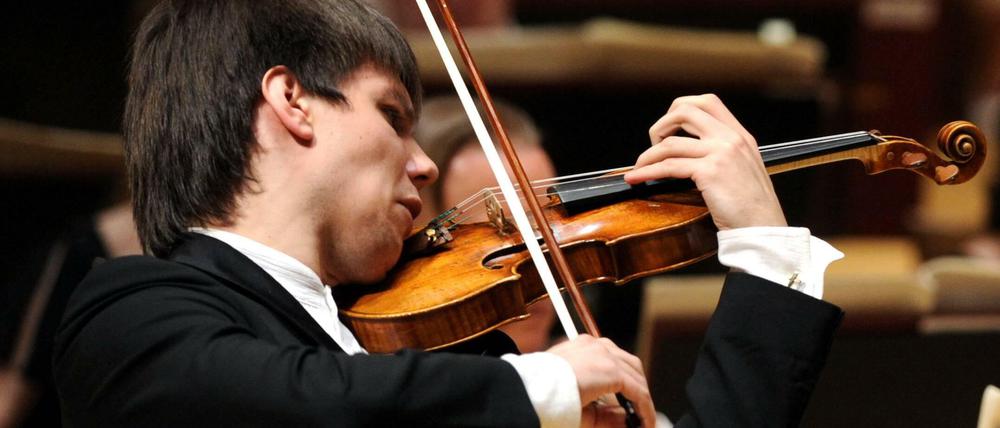 Der Violinvirtuose Sergey Dogadin entlockte spielte zum Auftakt der Brandenburgischen Sommerkonzerte in der Kreuzkirche in Königs Wusterhausen.