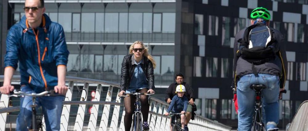 In Kopenhagen rollt der Radverkehr auf großzügig gebauten Wegen.