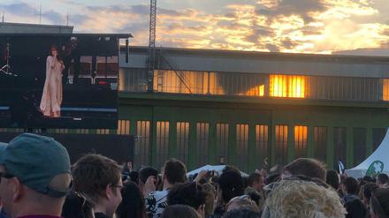 Erdbebenzeit in Tempelhof mit Florence + the Machine.