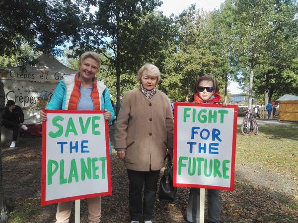 Olga Smirnova aus Moskau sieht die Klimabewegung kritisch. Ihre Tochter und ihr Enkel sind allerdings glühende Klimaaktivisten.