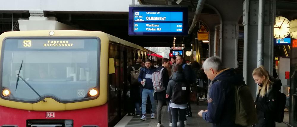 Die neuen Expresszüge fahren alle 20 Minuten von Friedrichshagen zum Ostbahnhof und zurück.