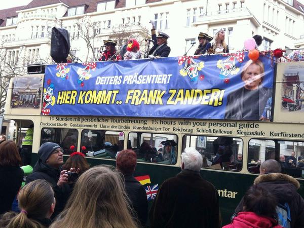 "Frank Zander sagt: Himmel, Arsch und Zwirn - wir Berliner können auch Karneval".
