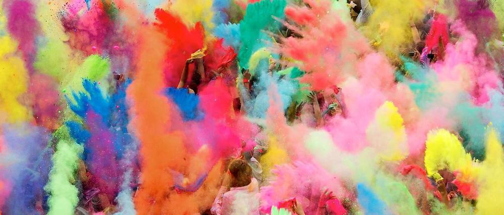 Schon letztes Jahr im Juli feierten tausende Menschen in Berlin am Postbahnhof das "Holi Festival of Colors".
