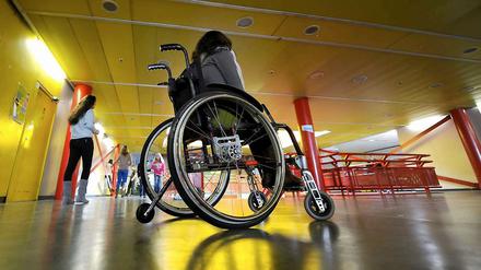 Behinderte Menschen müssen sich in Berlin mit langsamen Behörden herumschlagen.