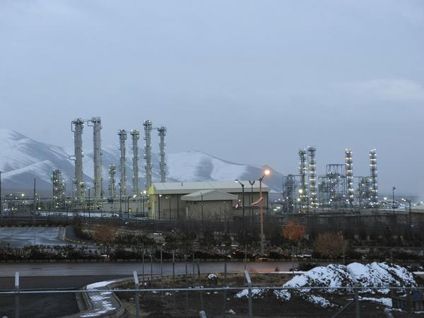 Der Schwerwasserreaktor bei Arak im Iran