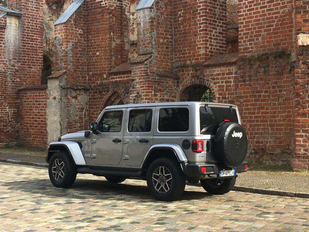 Der neue Jeep Wrangler Unlimited 4xe Die Ikone wird elektrisch