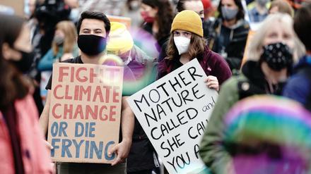 Berliner Anhänger der Klimaschutzbewegung Fridays for Future beim globalen Klimastreik am Freitag. 