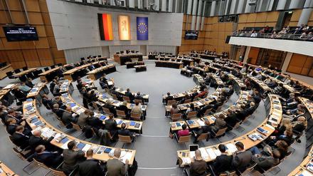 Das Berliner Abgeordnetenhaus konstituiert sich - fünfeinhalb Wochen nach der Wahl.