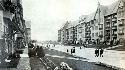 Gartenstadt. An der Landauer Straße in Wilmersdorf entsteht 1911 das neue Rheingauviertel mit Häusern im Landhausstil und großzügigen Vorgärten.