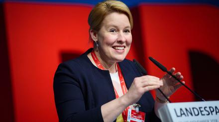 Franziska Giffey (SPD), Bundesministerin für Familie, auf dem Landesparteitag der Berliner SPD