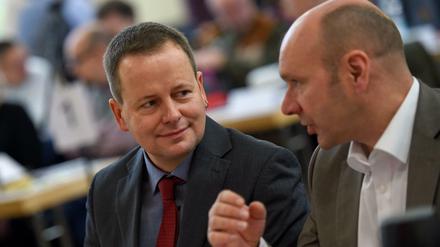 Wollen wieder regieren: Landeschef und designierter Spitzenkandidat der Berliner Linken, Klaus Lederer (l) mit Udo Wolf, Fraktionsvorsitzender im Abgeordnetenhaus.