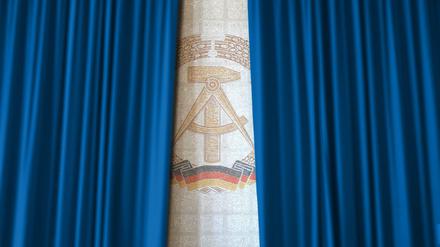 Die neue Sonderausstellung des DDR Museums beleuchtet die Zeit zwischen Mauerfall und Wiedervereinigung. 