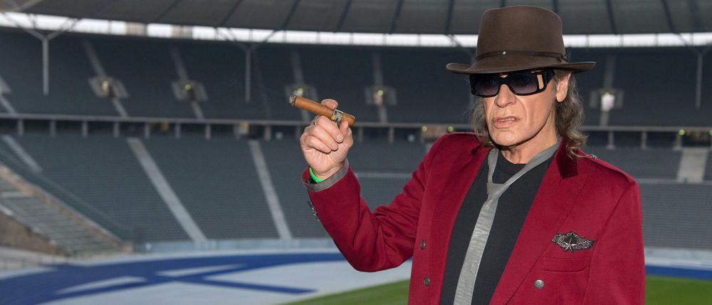 Keine raucherfreie Zone. Udo Lindenberg stellte seine Konzertpläne fürs Olympiastadion vor.