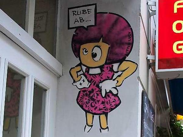 Gestatten: Little Lucy von dem Street-Art-Künstler El Bocho.