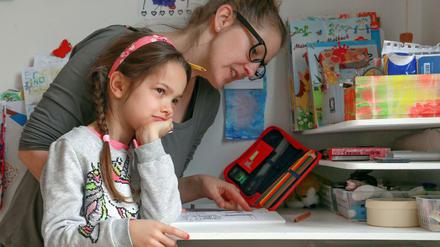 Homeschooling steht immer noch für viele Familien an. Etliche Kinder vertreiben sich auch die Freizeit digital.