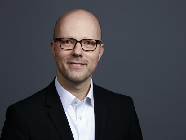 Sebastian Stietzel, Berliner Unternehmer und Vorsitzender des Kompetenzteams Mittelstand der IHK Berlin, ist Gründer und Geschäftsführer des Projektentwicklers Marktflagge GmbH aus Prenzlauer Berg.