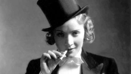Auch sie ist Ehrenbürgerin. Marlene, die Dietrich. Hier ein Bild von 1930.