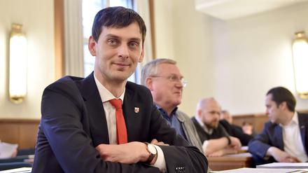 Martin Hikel (SPD) will Dienstzeiten von Ordnungsamt-Mitarbeitern ausweiten.