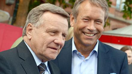 Wollen offenbar das gleiche: Flughafenchef Hartmut Mehdorn (links) und Finanzsenator Ulrich Nußbaum.