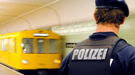 Und manchmal fährt sogar die Berliner Polizei mit.