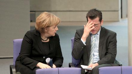 "Was, Du hast Schwierigkeiten mit deiner Doktorarbeit? Lass mich mal." Das hätte Merkel mal sagen sollen. Brandenburgs Linken-Chef zeigt, wie's geht.