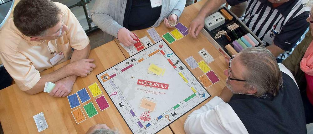 Monopoly ist ein Strategiespiel, wie gemacht für Männer. Bei der Meisterschaft in Berlin schlug eine Frau sie alle: Ita Hoffmann aus Gropiusstadt (Mitte).