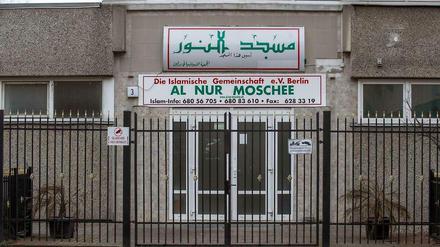 Umstrittene Gastpredigt in Neuköllner Al-Nur-Moschee löst Debatte um Religionsfreiheit aus.