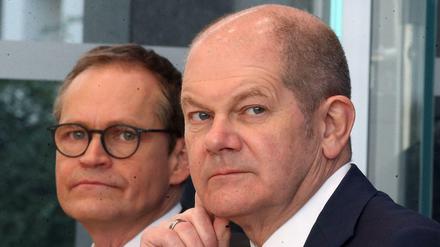 Michael Müller (links) will für die SPD in den Bundestag, Olaf Scholz ins Kanzleramt.