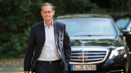 Die Opposition setzt den Regierenden Bürgermeister Michael Müller in der Tegel-Frage zunehmend unter Druck. 