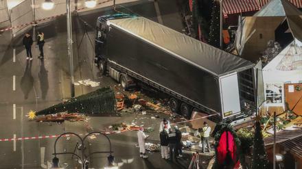 Das Tatfahrzeug am Weihnachtsmarkt am Breitscheidplatz. Im Dezember 2016 hatte Anis Amri dort einen Terroranschlag verübt. 