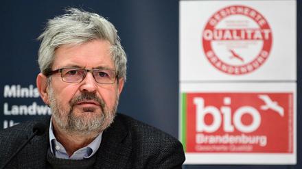 Axel Vogel (Bündnis 90/Die Grünen), Brandenburger Landwirtschaftsminister, bei der Pressekonferenz zur Vorstellung der neuen Qualitätssiegel. 
