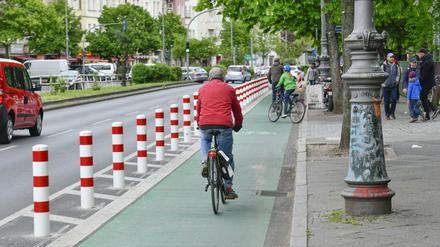 Viele der in Berlin neu entstandenen Radwege sollen dauerhaft bestehen bleiben. 