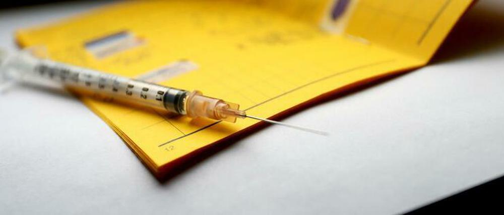 Der Impfpass eines AfD-Politikers in Lichtenberg wurde konfisziert. 