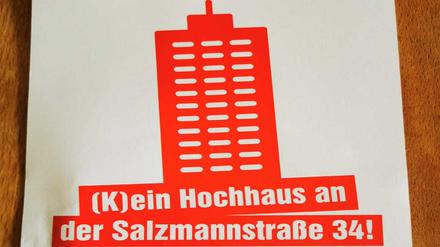 Die Linksfraktion in Lichtenberg lädt auf Flyern zu Vernetzungstreffen gegen den Bau eines Hochhauses ein. 