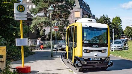 In der Straße Am Tegeler Hafen testet die BVG auf einer Ringlinie einen selbstfahrenden Elektrobus 