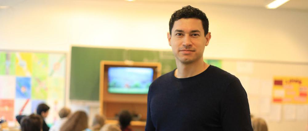 Nicolás Urióstegui ist bereits Quereinsteiger-Lehrer für Biologie.