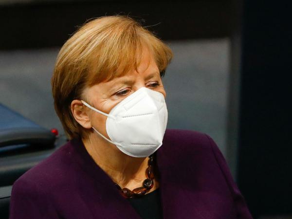 Bundeskanzlerin Angela Merkel (CDU) im Bundestag.